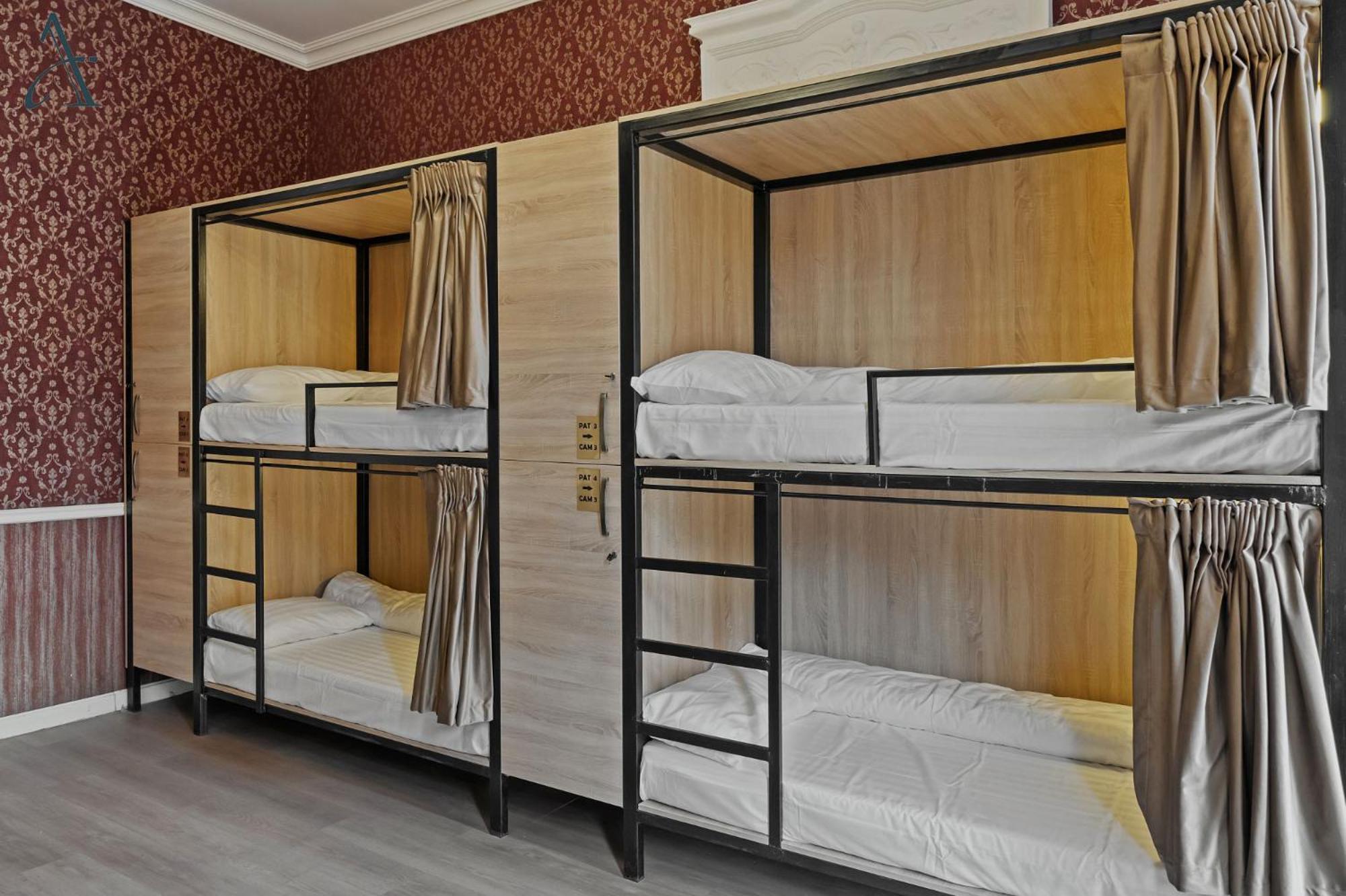 Ramana Garden Hostel - Self-Service Accommodation Bucureşti Eksteriør bilde
